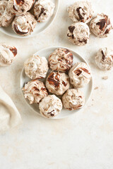 Chocolate meringue cookies