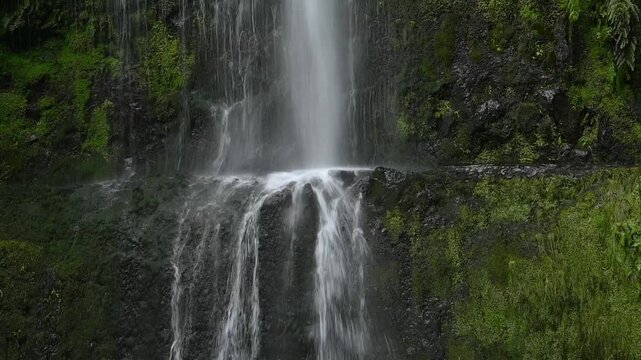 detail of awaterfall in Levada das 25 Fontes, Madeira 