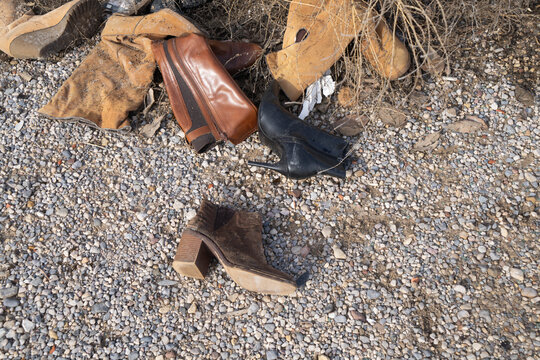 Zapatos en la calle