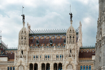 Fototapeta premium Historical Building Beauty, Ornate Limestone Carvings And Vibrant Tiles On Historic Structure