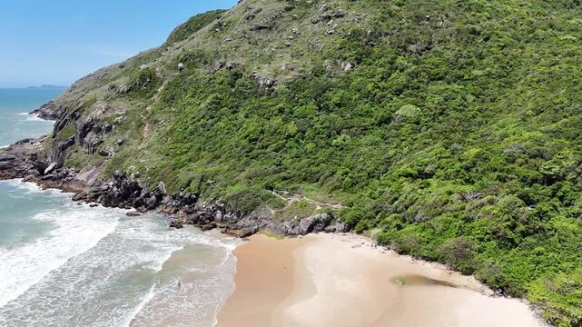 Praia da Lagoinha do Leste em Florian&oacute;polis