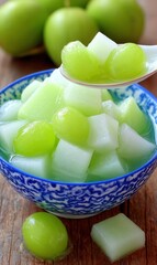 Domestic Chinese dishes for ordinary households, offering refreshing and delicious loofah pieces