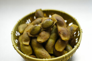 大粒で濃厚な味わいの丹波黒枝豆