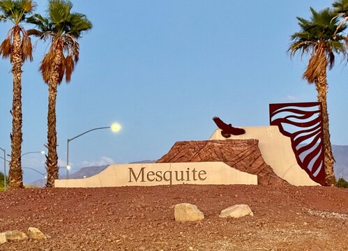Mesquite, NV - USA - Sign at the entrance to Mesquite, NV