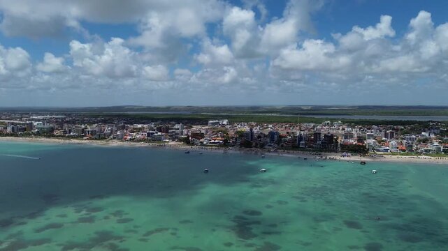 VER&Atilde;O EM CABEDELO EM AREIA VERMELHA 2026, MAR LINDA E BEM AZUL COM JET SKIR, BARCOS, LOTADO DE BARCOS E O MAR MUITO AZUL LINDO DE SE VER (Summer in Cabedelo, Areia Vermelha 2026, beautiful and very b)