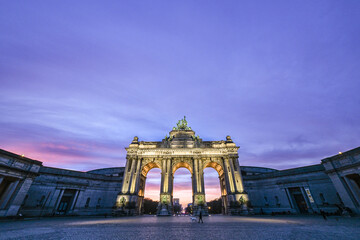 Belgique Bruxelles nuit tourisme monument Parc du cinquantenaire