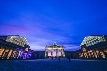 Belgique Bruxelles nuit tourisme monument Parc du cinquantenaire