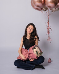 pregnant woman sitting on the floor