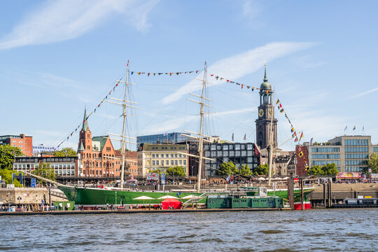 Rickmer Rickmers and St. Michaelis Church at Hamburg Landungsbr�cken harbor
