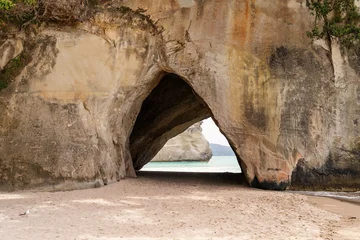 Fototapeten Dom Bucht Cathedral Cove Natural Rock Arch on Sandy Beach, Coromandel Peninsula  © Rodrigo