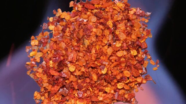Scharfe hei&szlig;e feurige Gew&uuml;rzmischung, scharfes Gew&uuml;rz mit getrockneten Chillies