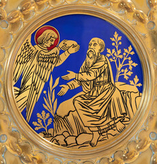 Obraz premium VIENNA, AUSTIRA - JUNI 18, 2021: The detail of on the tabernacle the Herz Jesu church from 19. cent.