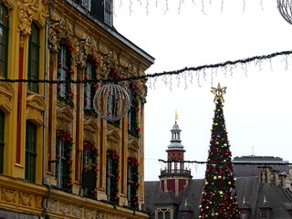 Obraz premium Lille, December 2025: Visit the beautiful city of Lille in France during the festive season 