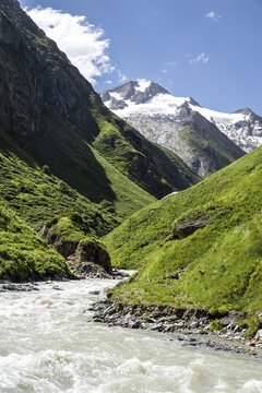 View of Gro&szlig;er Schober and R&ouml;tspitze, river Isel in Umbaltal, Hohe Tauern National Park, East Tyrol, Tyrol, Austria