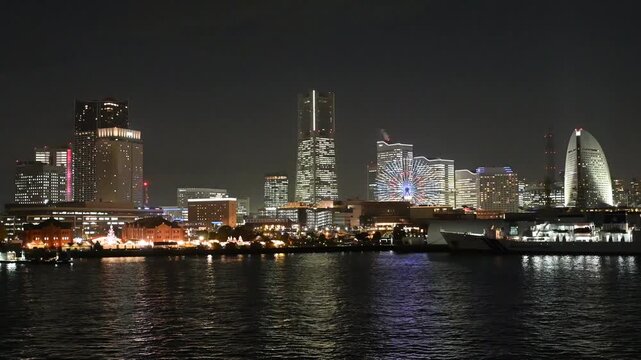 「横浜の大桟橋」　オリジナル・プリント 横浜大桟橋」の写真素材 | 3,161件の無料イラスト画像 | Adobe Stock
