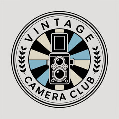 Vintage Camera Club round badge with twin‑lens reflex camera and laurel, retro photography society logo, classic film enthusiast patch vector for branding