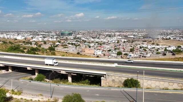 Log&iacute;stica de empaques de cart&oacute;n y tarimas de madera para log&iacute;stica industrial 