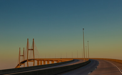 Obraz premium Sidney Lanier Bridge connecting Georgia Coatal mainland to the Barrier Islands.