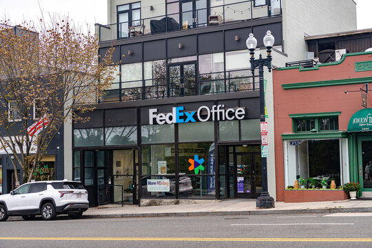 Urban FedEx Office location offering printing, shipping, and business services to customers in Washington DC