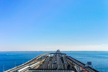 東京湾の海ほたる