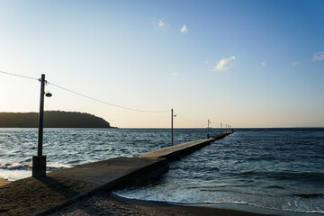 日本千葉県の岡本桟橋からの夕日
