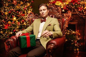 Classic Holiday Confidence