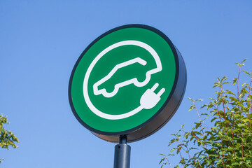 Schild Ladestation f&uuml;r Elektroautos, Deutschland
