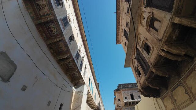 Historic heritage havelis inside Mandawa streets, Rajasthan, India