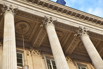 Colonnes corinthiennes&nbsp;&agrave;&nbsp;Paris