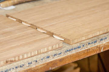 Connecting two wooden boards