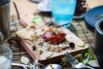 steak with autume leaves 