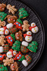 Obraz premium Gingerbread, Christmas cookies, and ornamental holiday baked goods. Christmas gingerbread