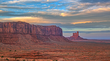  Monument valley sandstone buttes