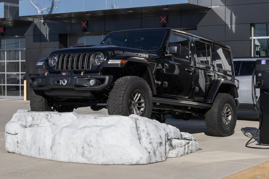 Jeep Wrangler Rubicon 392 Sport Utility at a dealership. Jeep offers the Wrangler with a 6.4L SRT HEMI V8 engine. MY:2025