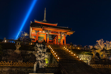 Obraz premium Spring illuminations at Kiyomizu-dera Temple