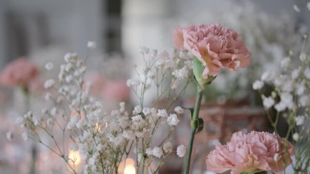 ピンクのカーネーションの花が彩る母の日の優しいイメージ背景