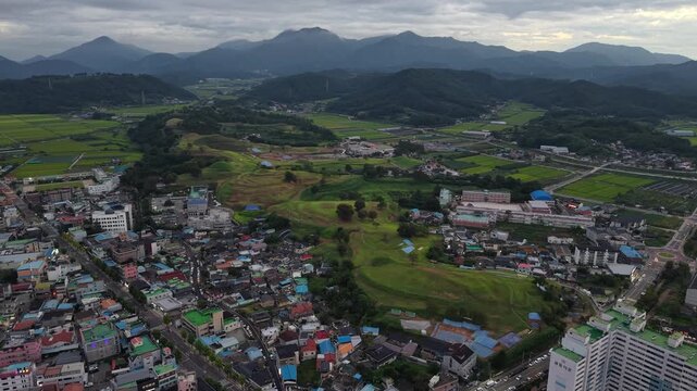 Ancient Tombs in Marisan Mountain, Haman,
함안 말이산고분군