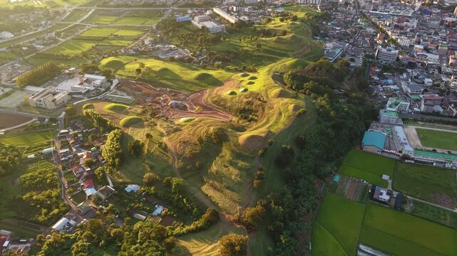 Ancient Tombs in Marisan Mountain, Haman,
함안 말이산고분군