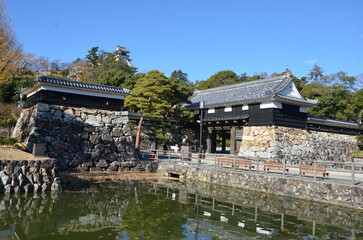 高知城 追手門と天守閣