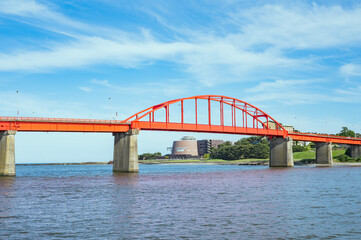 Obraz premium 茨城 海門橋と那珂川