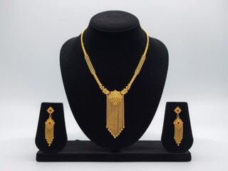 Elegant gold beaded jewelry set