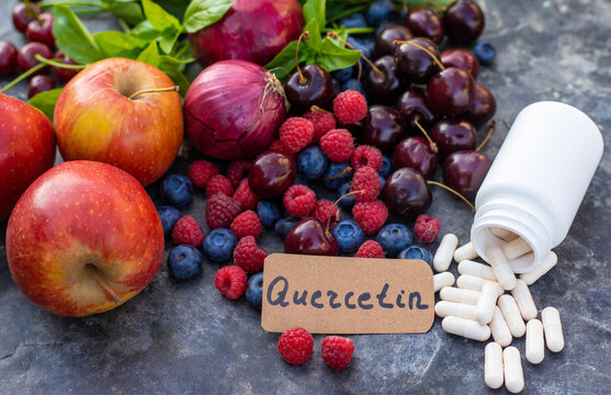 Products that contain quercetin. Selective focus.