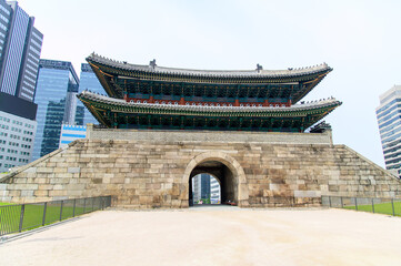 韓国ソウルにある南大門の風景View of Namdaemun Gate in Seoul, South Korea