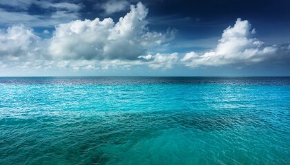 Obraz premium Beautiful Tropical Sea And Cloudy Sky