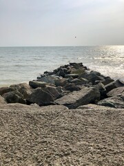 rocher en bord de mer © Matthieu