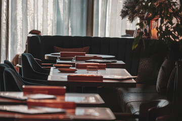 高級カフェの席風景