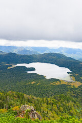 燧ヶ岳のミノブチ岳から望む尾瀬沼