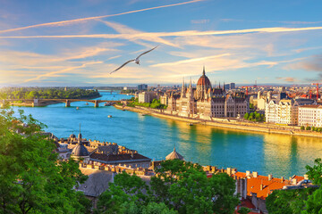 Skyline view of the Parliament Building on the Danube River with Margaret Bridge, Budapest, Hungary