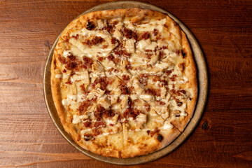 Chicken, bacon and ranch pizza
