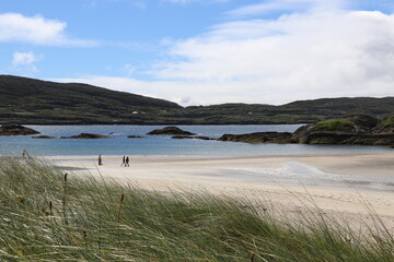 Paysage paradisiaque de la plage de sable blanc &agrave; Derrynane, Irlande